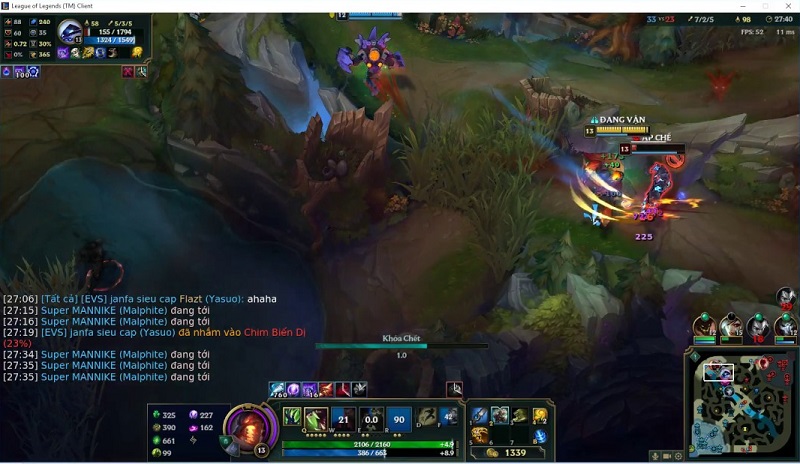 Giữa game Warwick gank đường khá hiệu quả