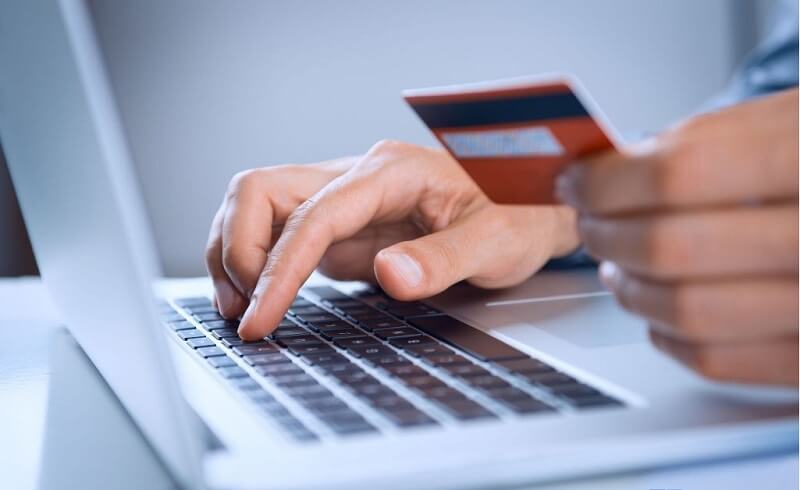Theo bạn thẻ Visa Debit có thanh toán online được không?