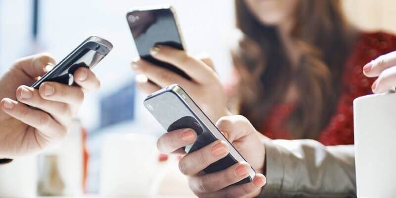Bạn kiểm tra phút gọi thuê bao trả sau Viettel bằng cách nào?