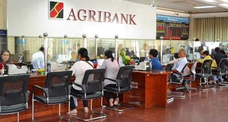 Kiểm tra tài khoản Agribank của bạn trực tiếp tại ngân hàng