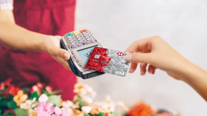 Thông tin về biểu phí của thẻ Debit HSBC
