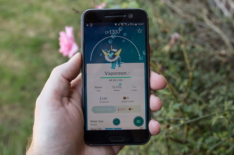 Người chơi có thể xem được tất cả thông tin về Pokemon của mình